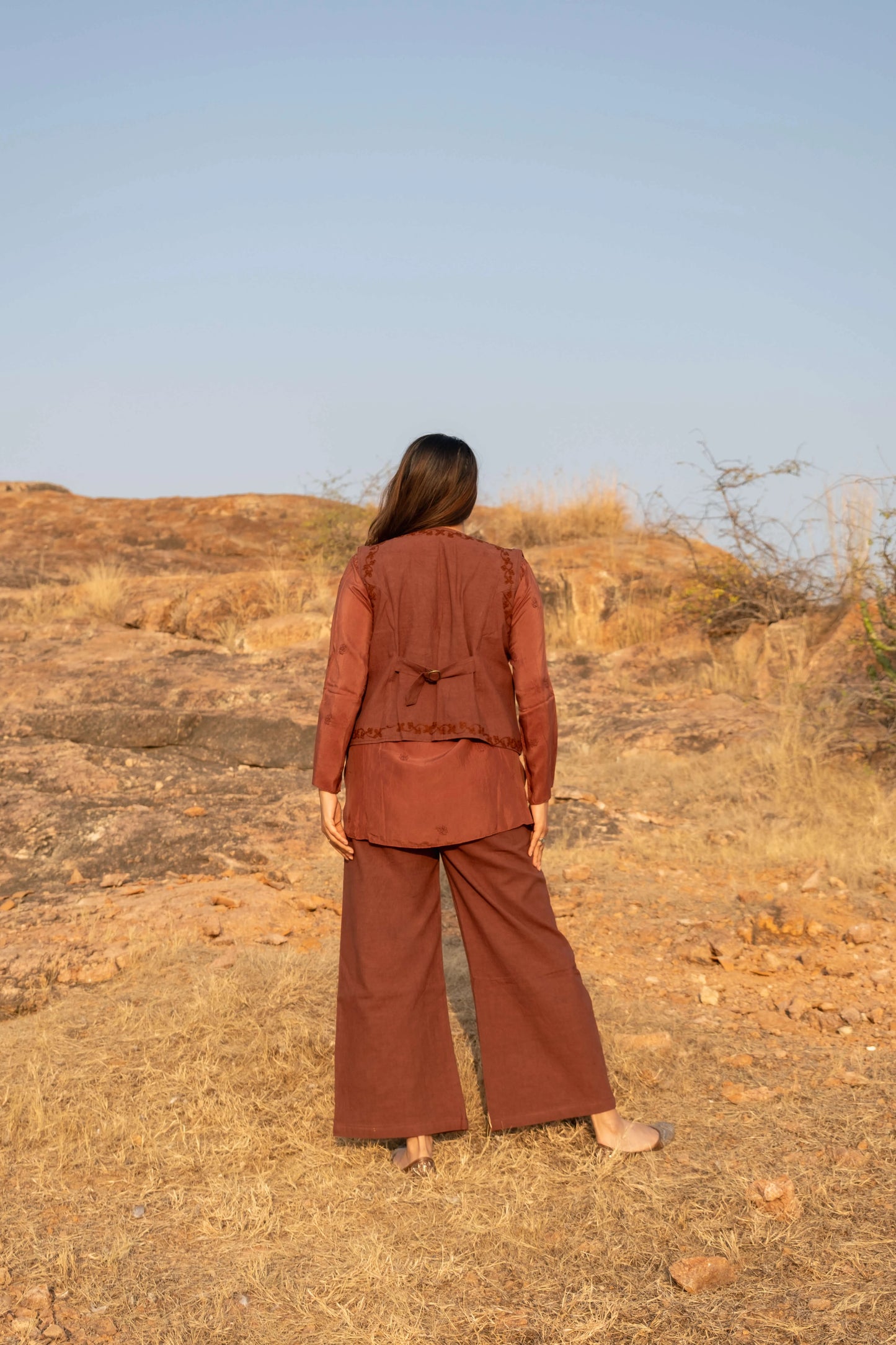 Amhara Chikankari Koti Set (3 Pieces) - Cocoa Brown