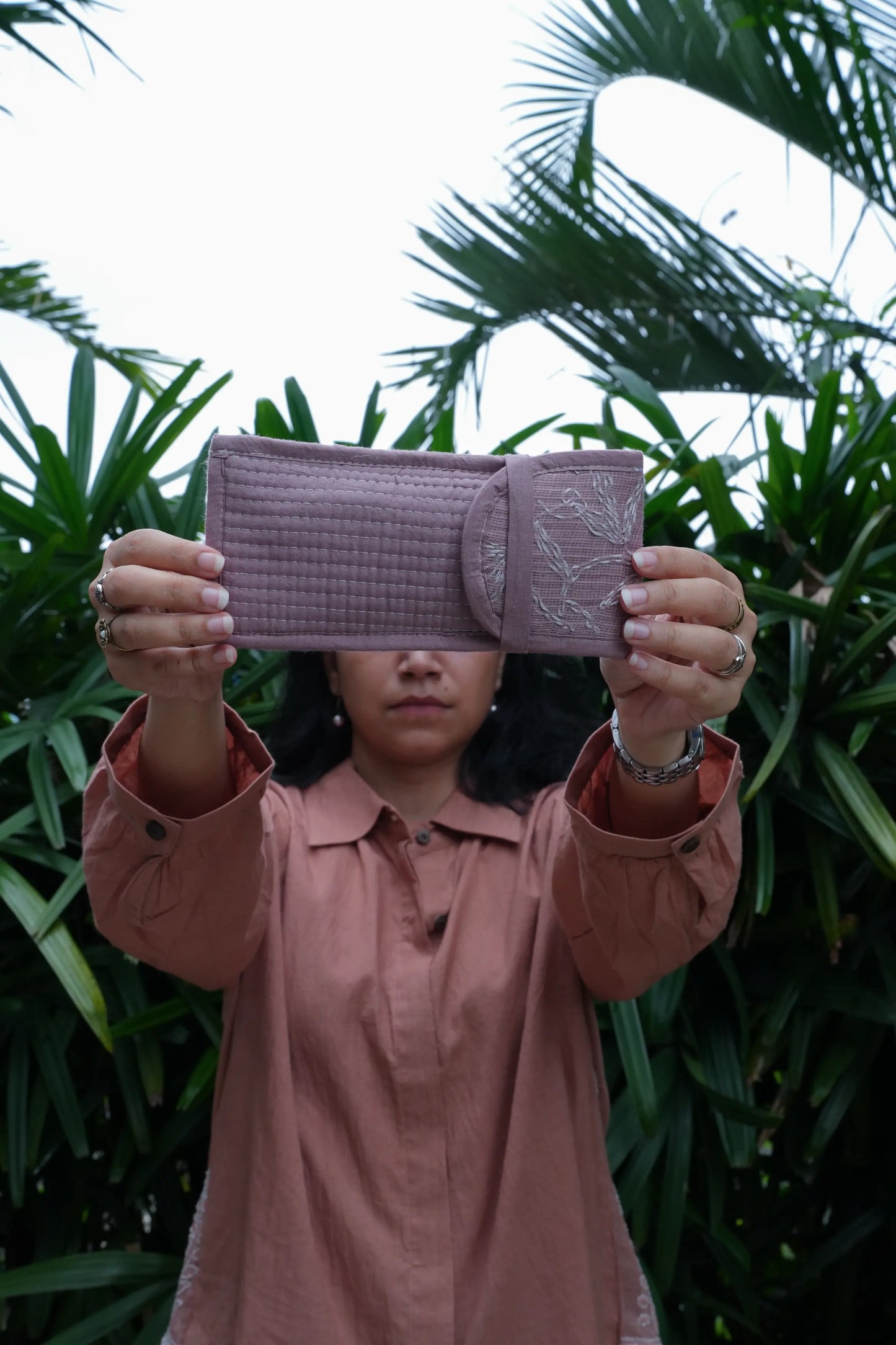 Amhara Chikankari Spectacle Case